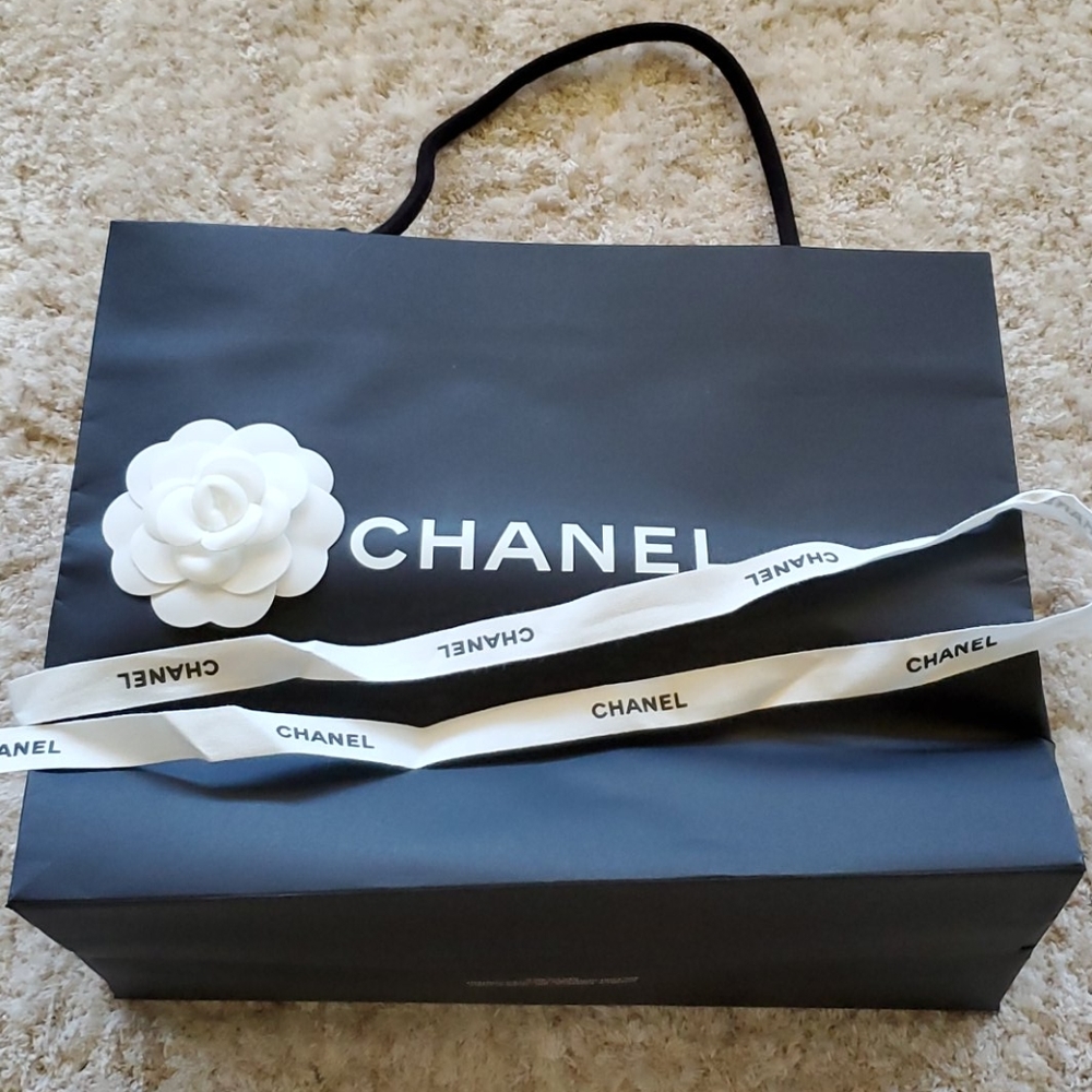 CHANEL BLACK SHOPPING BAG ONLY - Picture 4 of 5